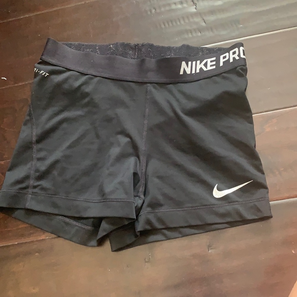 Black Nike Pros